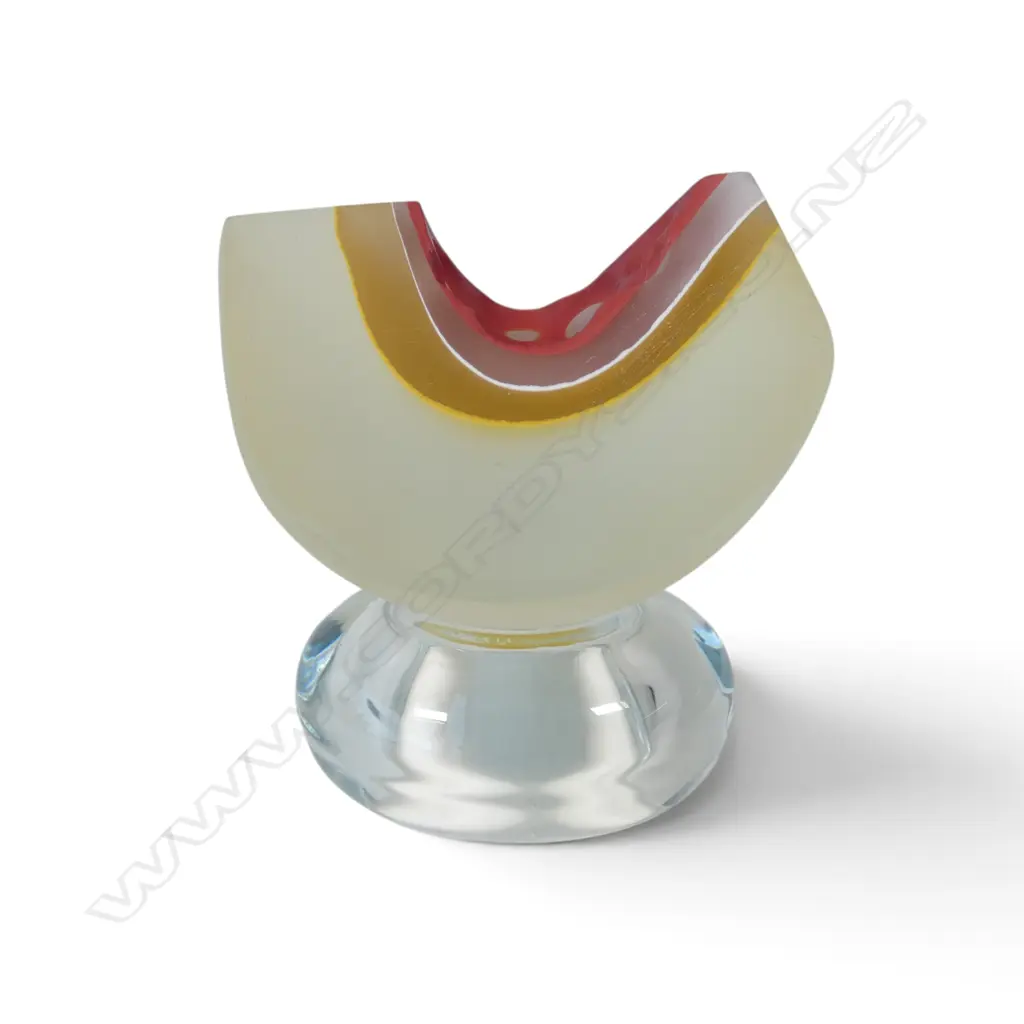 Dominic Burrell art glass pod, Image 1++