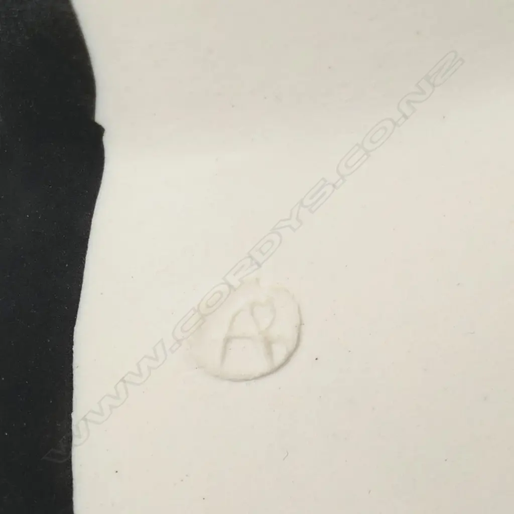 Alice Rose illusion vase, Image 1++