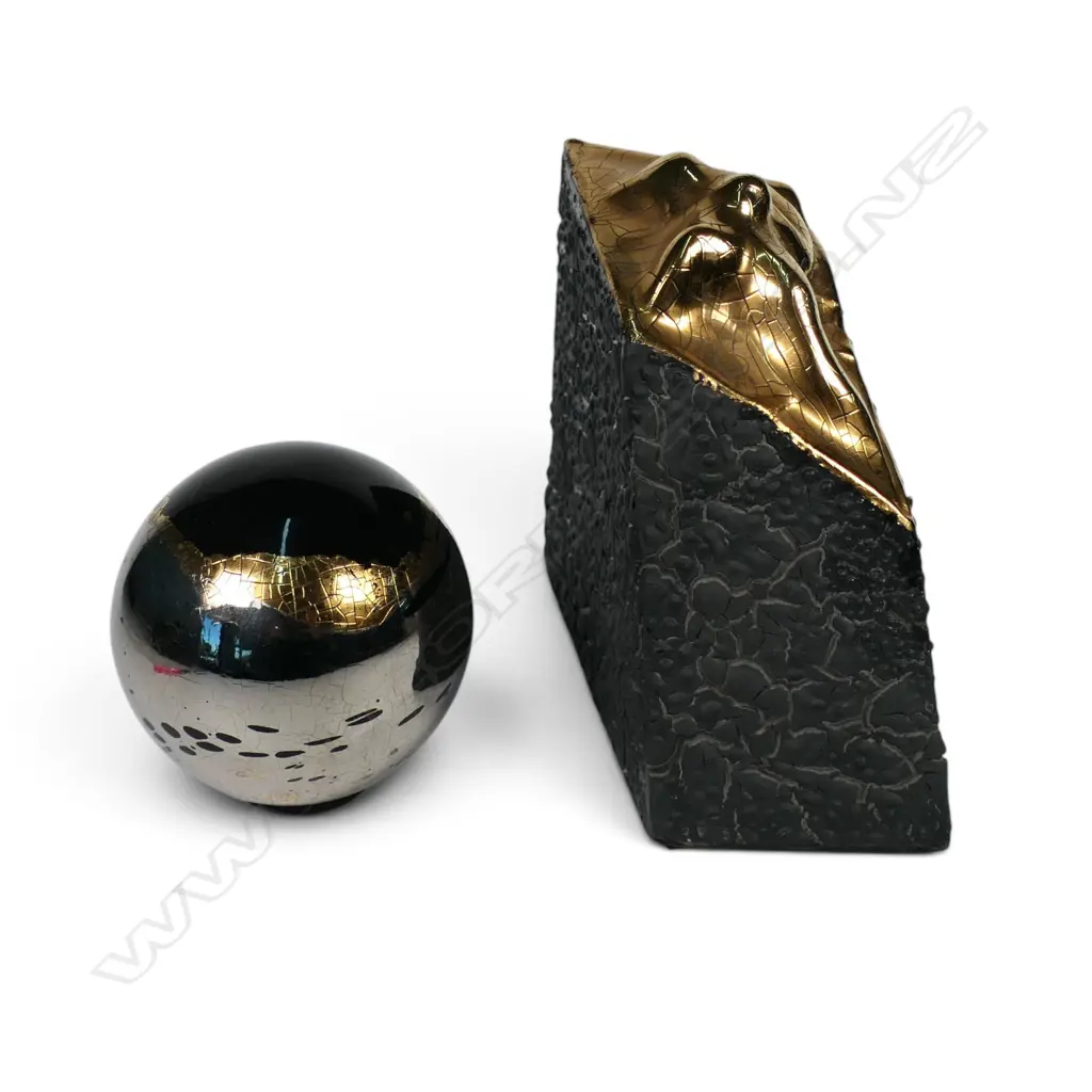 Two Carrol Swan ceramic pieces, Image 1++