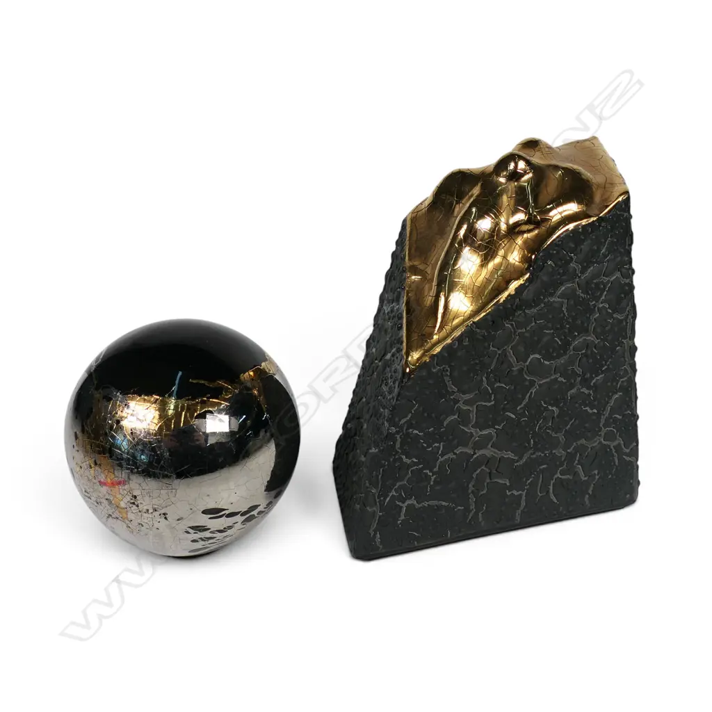 Two Carrol Swan ceramic pieces, Image 1++