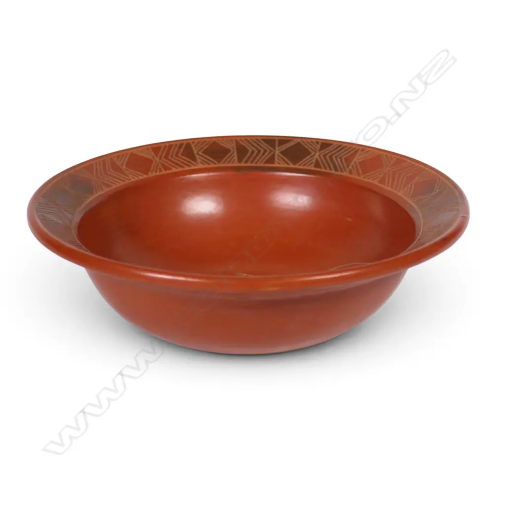 Siddig el Nigoumi (Sudan 1931-1996) bowl, Image 1++