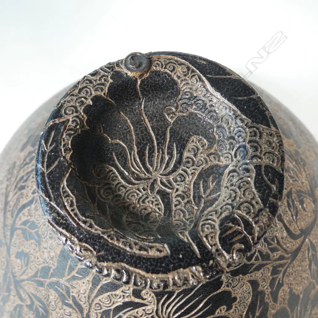 Sang Sool Shim and Keum Sun Lee terracotta pedestal bowl, with sgraffito floral design to sides and celadon glazed interior. H180mm. Dia.340mm Image 1++