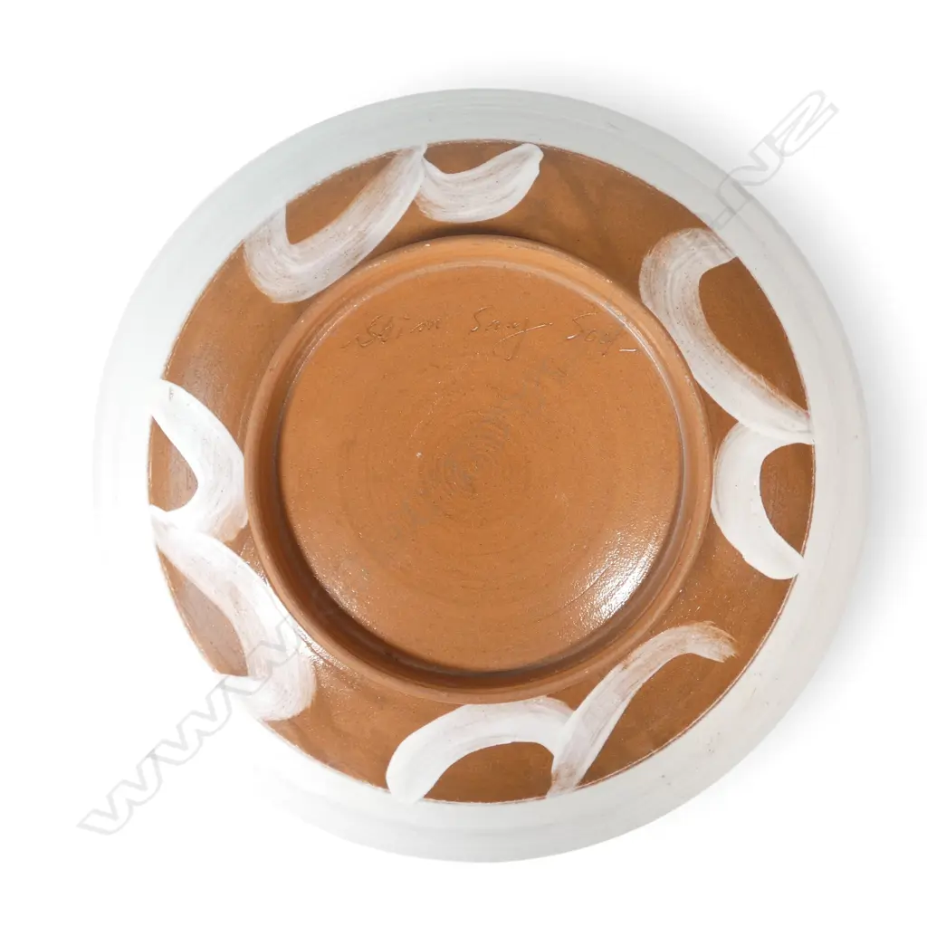 Sang Sool Shim large Chrysanthemum dish, Image 1++