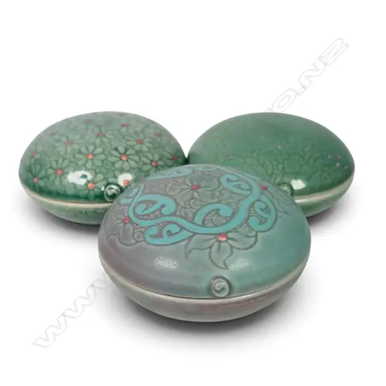 Three Keum Sun Lee trinket boxes,