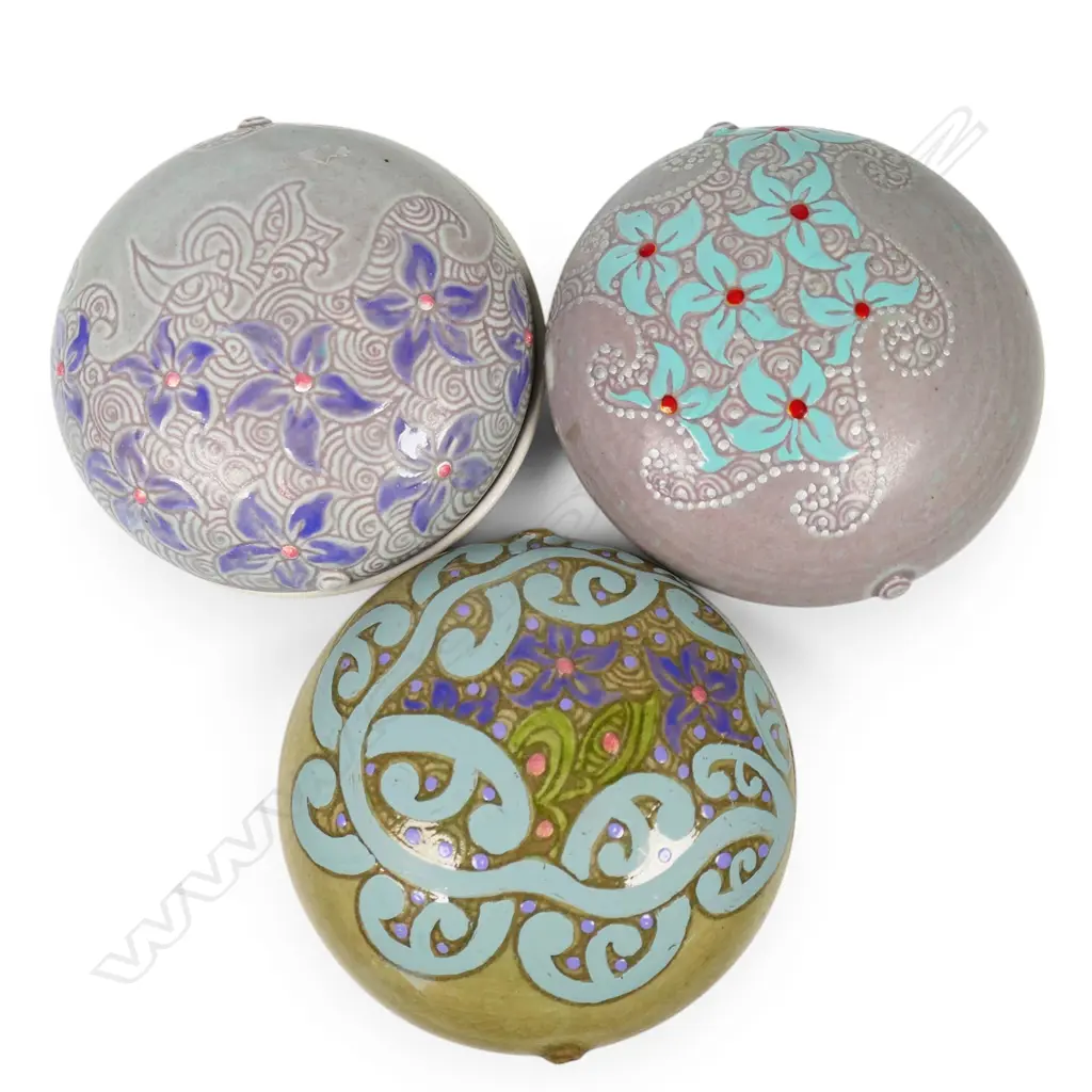 Three Keum Sun Lee trinket boxes, Image 1++
