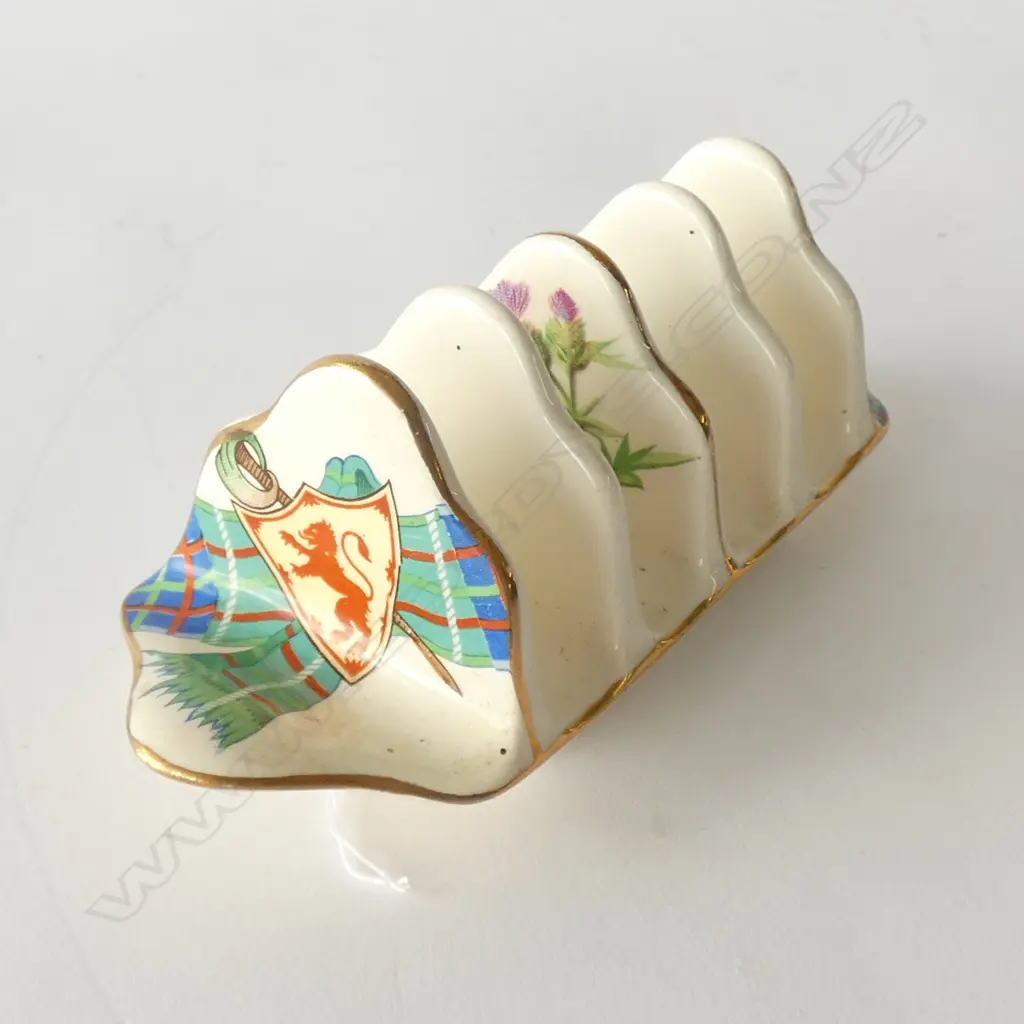 ROYAL WINTON -THISTLE AND TARTAN Image 1++