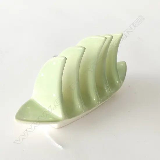 ROYAL WINTON - POLKA DOT YACHT SAILS