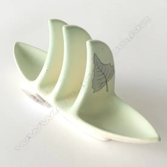 ROYAL WINTON - YACHT SAILS WITH LEAF