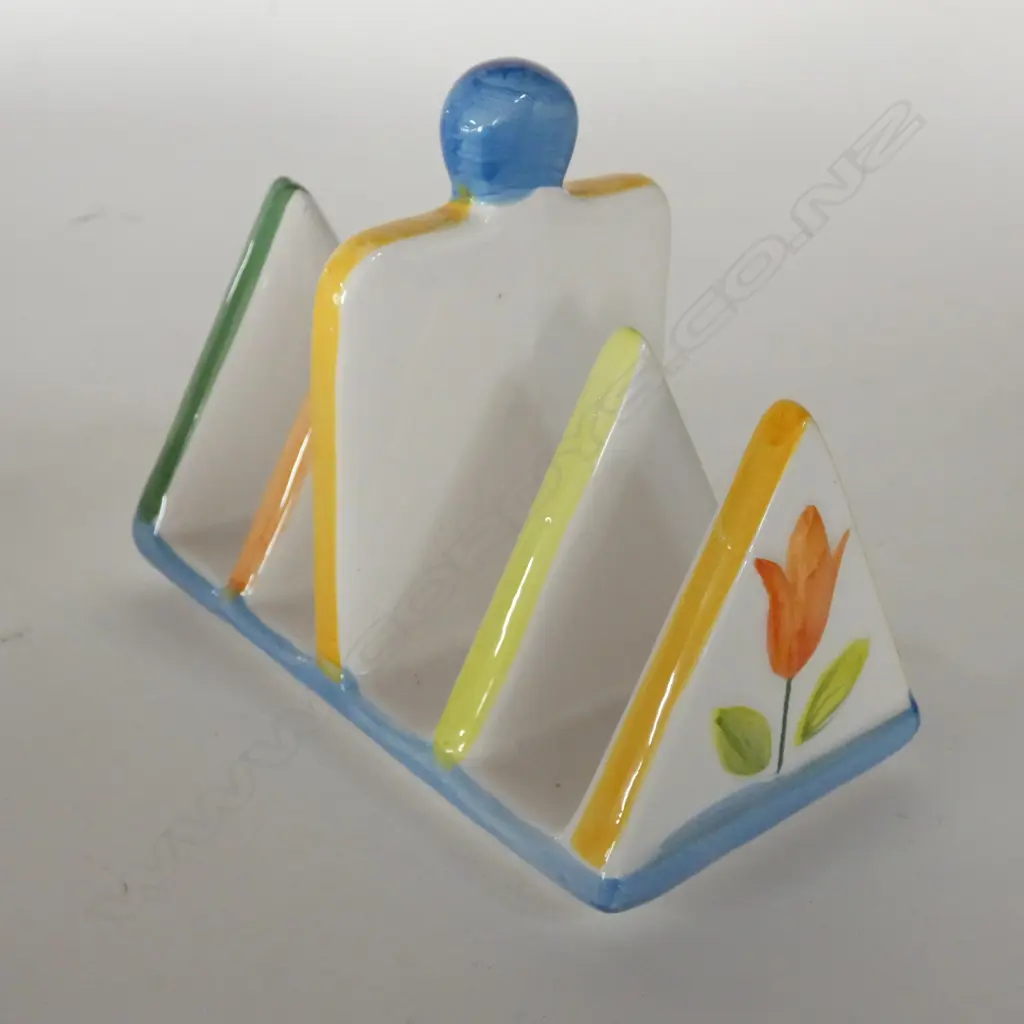 RAY WARE - TRIANGULAR WITH TULIP & DAISY Image 1++