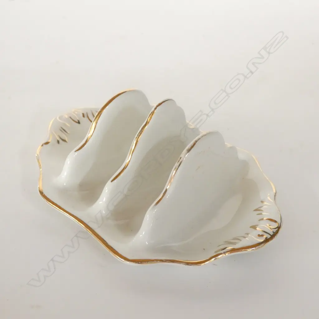 GRIMWADES - CREAM WITH GILT Image 1++