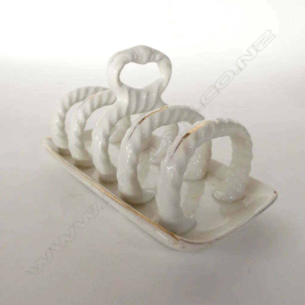 VICTORIAN STYLE WHITE WITH GILT Image 1++