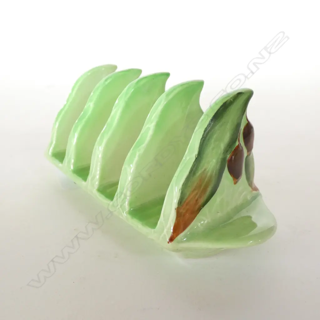 CARLTON WARE - GUM NUT Image 1++