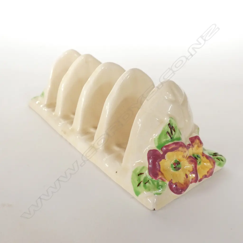 BRENTLEIGH WARE - CREAM WITH FLORALS Image 1++