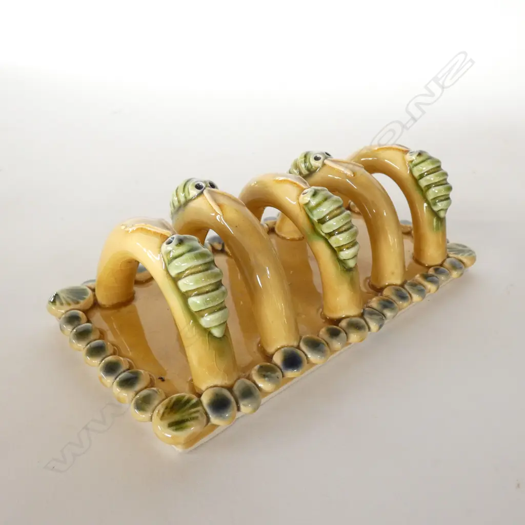 SARAH MONK - BUGS Image 1++