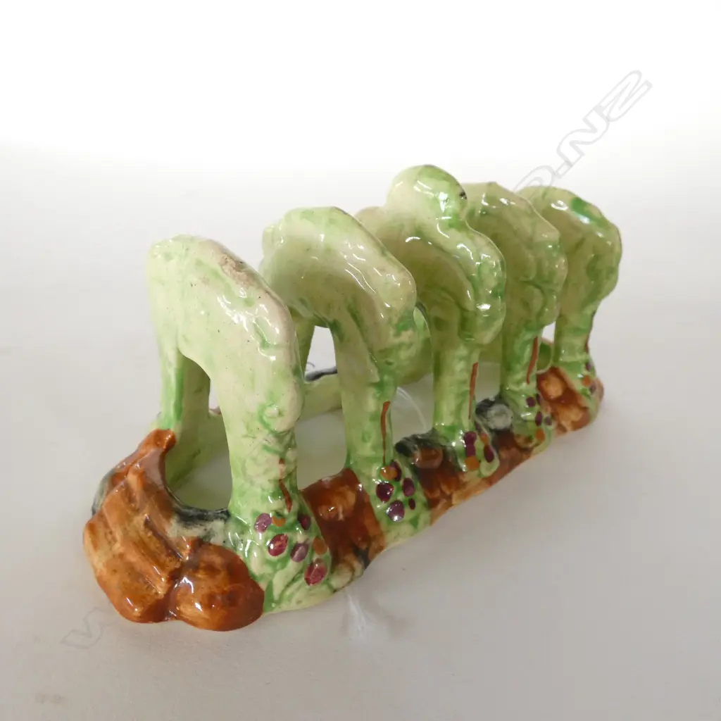 BRITISH - GARDEN ARCADE Image 1++