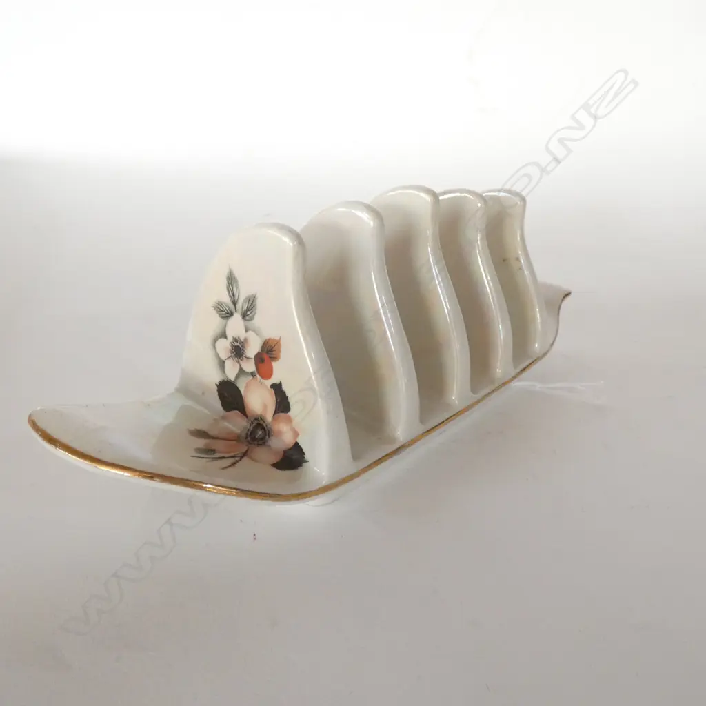 ROYAL WINTON - ROSES Image 1++