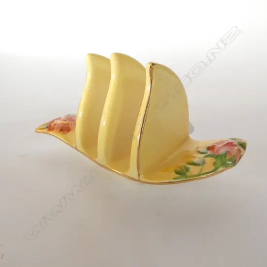 ROYAL WINTON - ROSES ON YELLOW GROUND