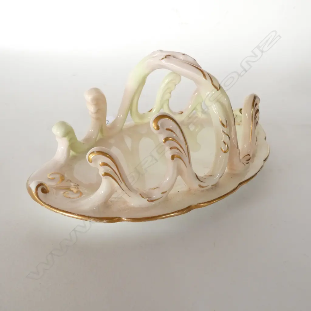 CAULDON - VICTORIAN STYLE GILT EMBELLISHMENT Image 1++