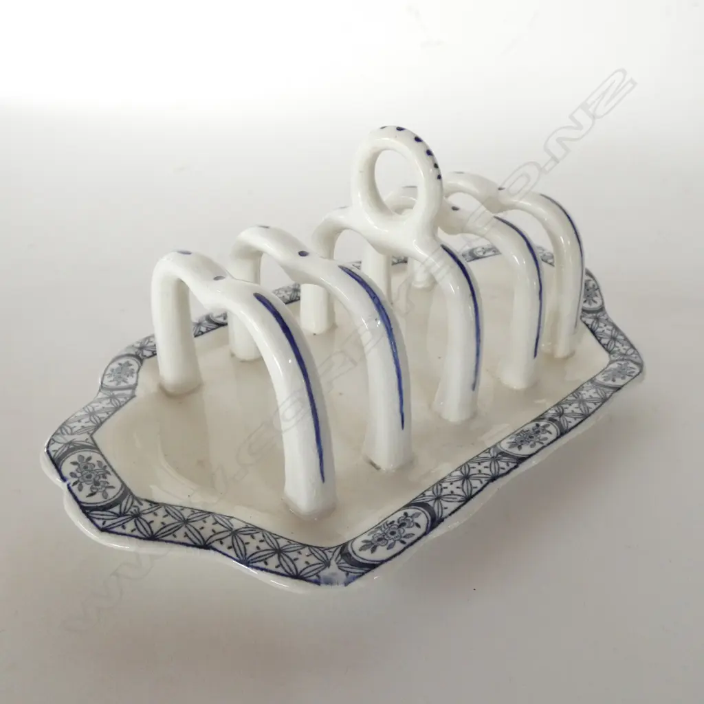 FURNIBLES - OLD CHELSEA Image 1++