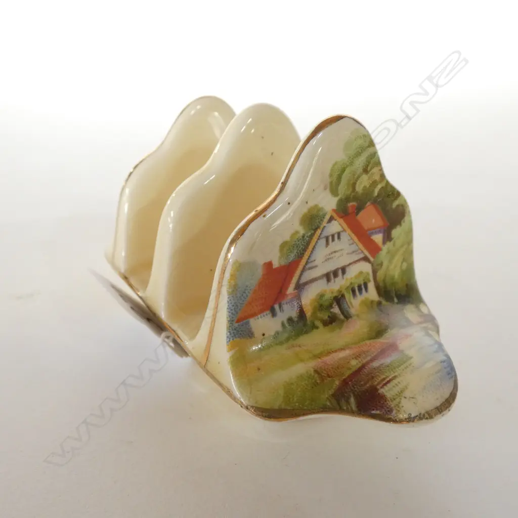 ROYAL WINTON - COTTAGE Image 1++