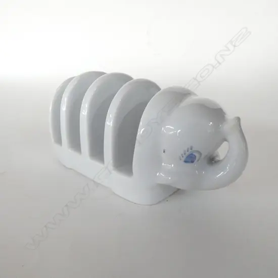 CARLTONWARE - ELEPHANT
