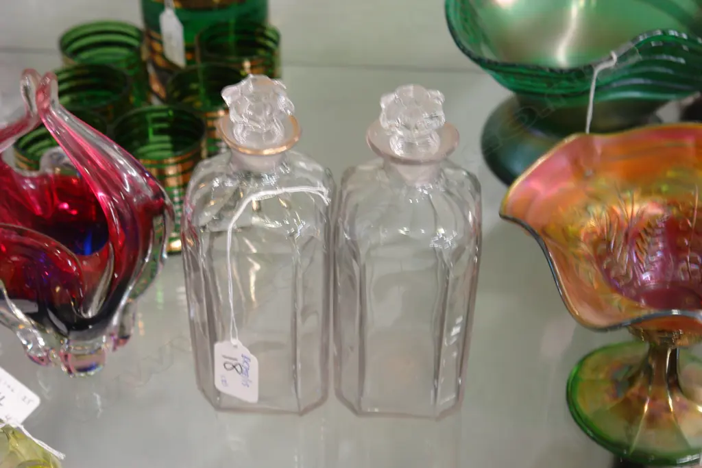 PR SM 19THC DECANTERS Image 1++