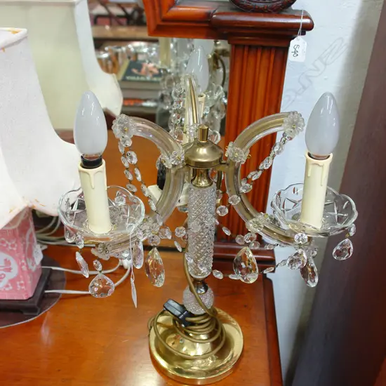 CRYSTAL TABLE LAMP