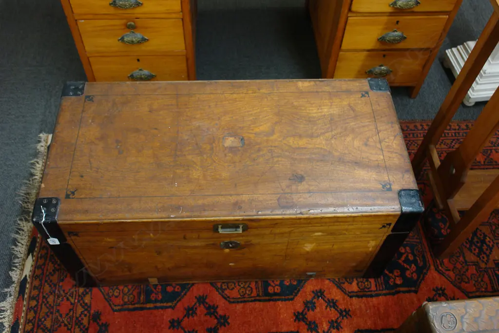 CAMPHOR WOOD CHEST Image 1++