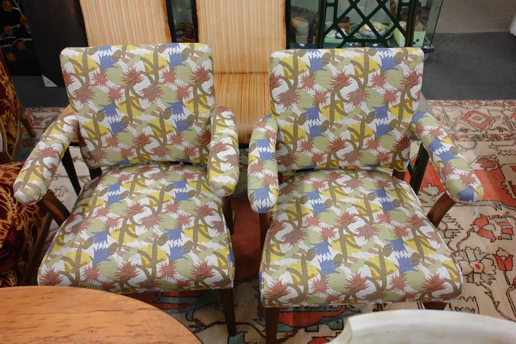 PR OFFICE CHAIRS  Image 1++