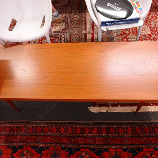 RETRO COFFEE TABLE