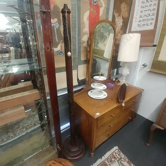 CHINESE STANDARD LAMP