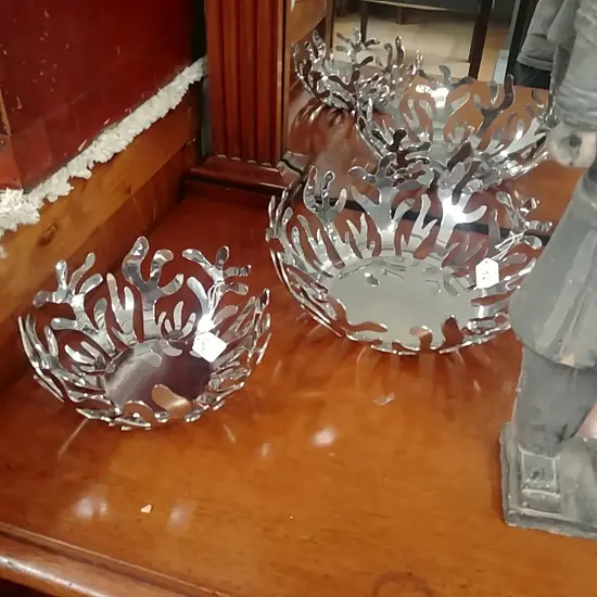 2 ALESSI MEDITERRANEAN FRUIT BOWLS