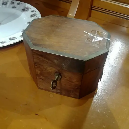 SPELTER CENTRE-PIECE & CADDY