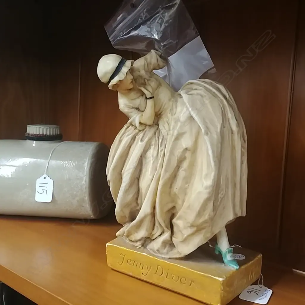 FIGURINE AF 13520 Image 1++