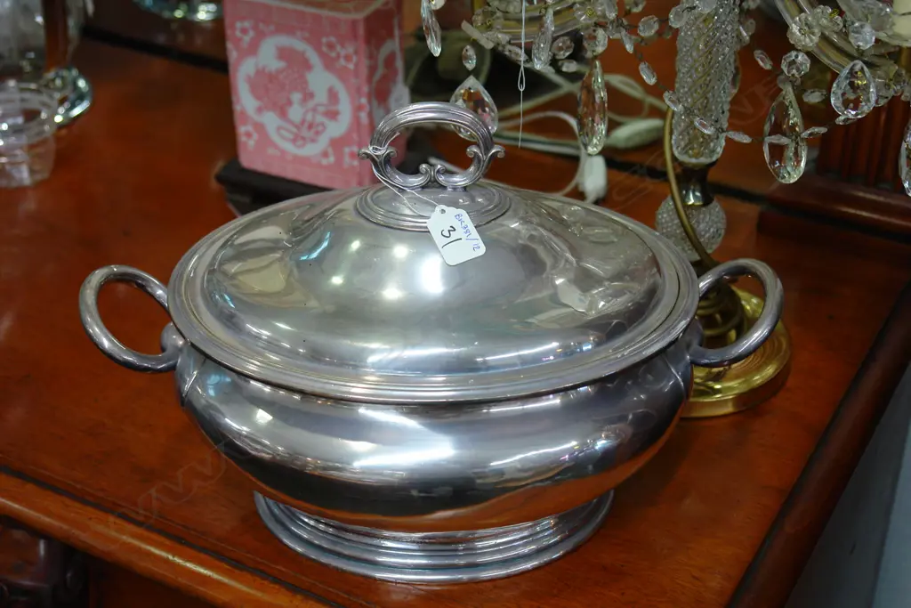 LARGE EP SOUP TUREEN  Image 1++