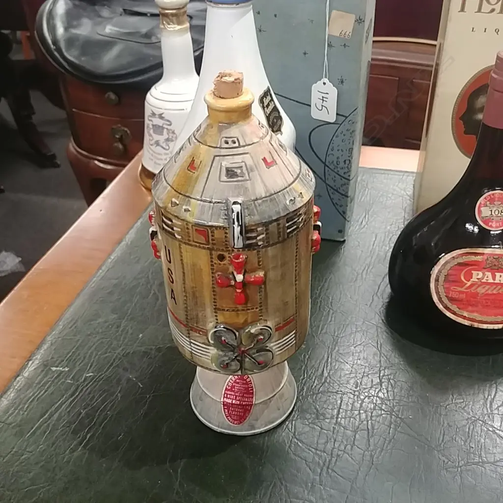 VINTAGE BRIOLO CERAMIC APOLLO BOTTLE + 1 OTHER Image 1++