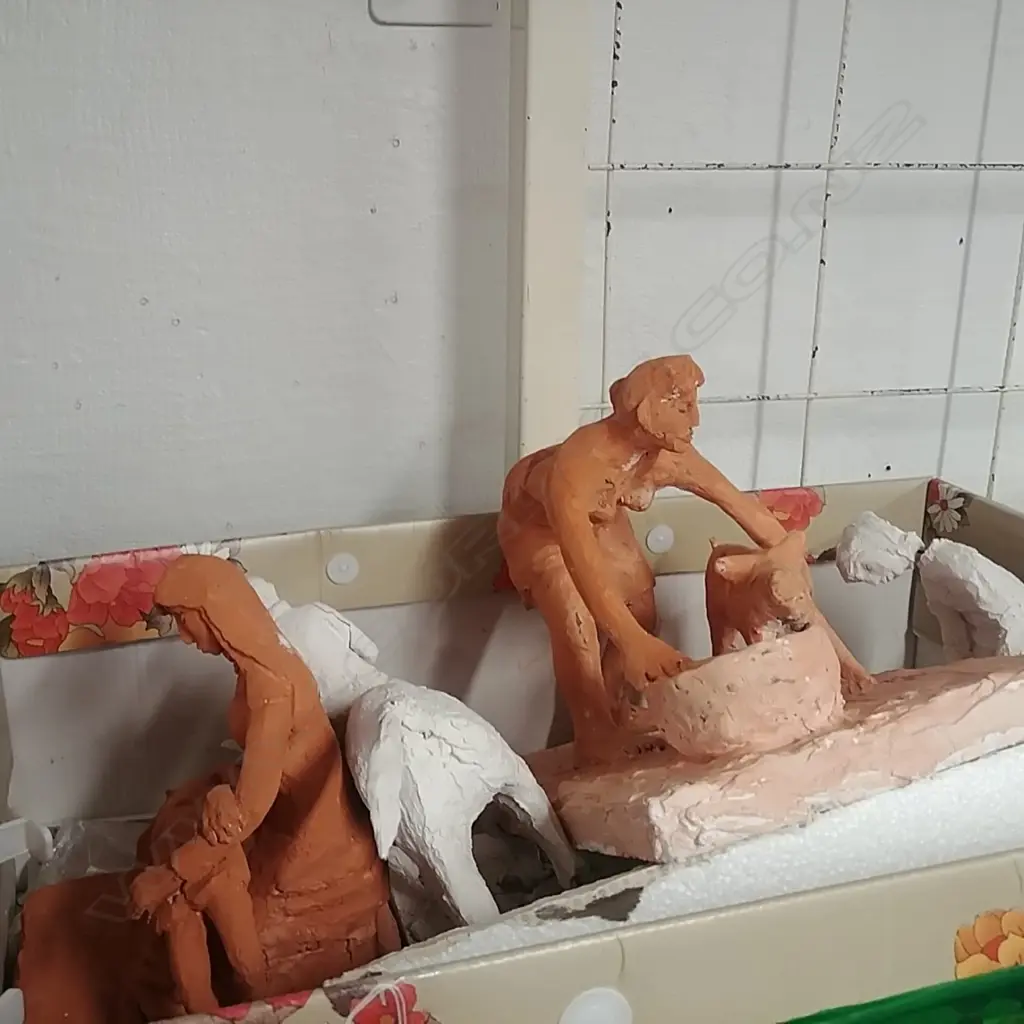 5 ASST PLASTER FIGURES Image 1++