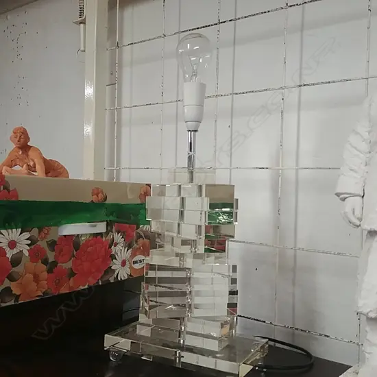 GLASS DESIGNER TABLE LAMP