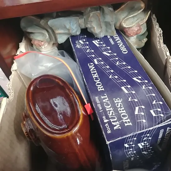 LOT MIRROR,ELEPHANT,CATS MASONS ETC