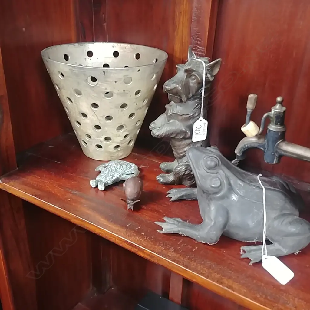 METAL VASE,FROG, DOG ETC Image 1++