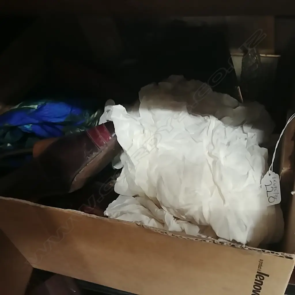 LOT COLLECTABLES,CHINA,SCENT ,BALLET ETC Image 1++