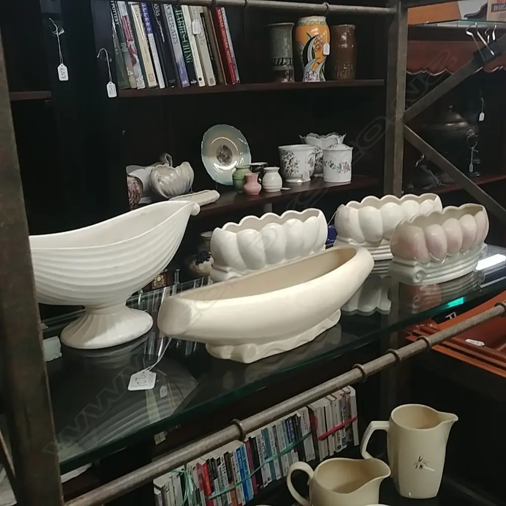 FIVE VASES - C.LYNN, TITIAN & ROYDON Image 1++