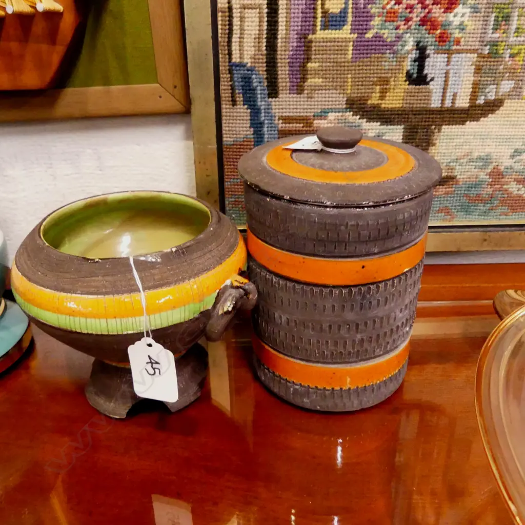 2 ITALIAN STUDIO PIECES Image 1++