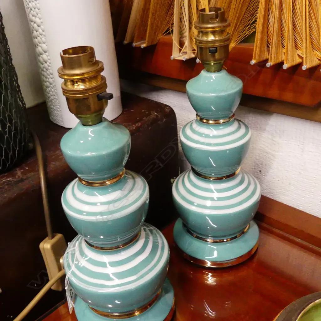 PR SM GREEN STRIPED/GILT TABLE LAMPS Image 1++