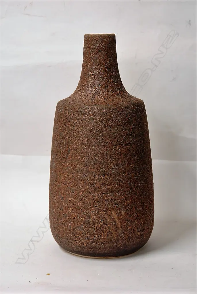 VOLCANIC GLAZED VASE COPPER LUSTRE TONES HK? Image 1++