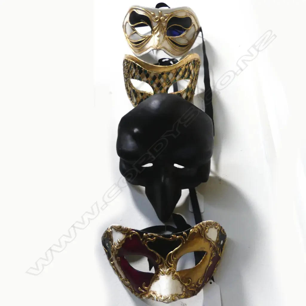 4 GOOD VENETIAN MASKS Image 1++