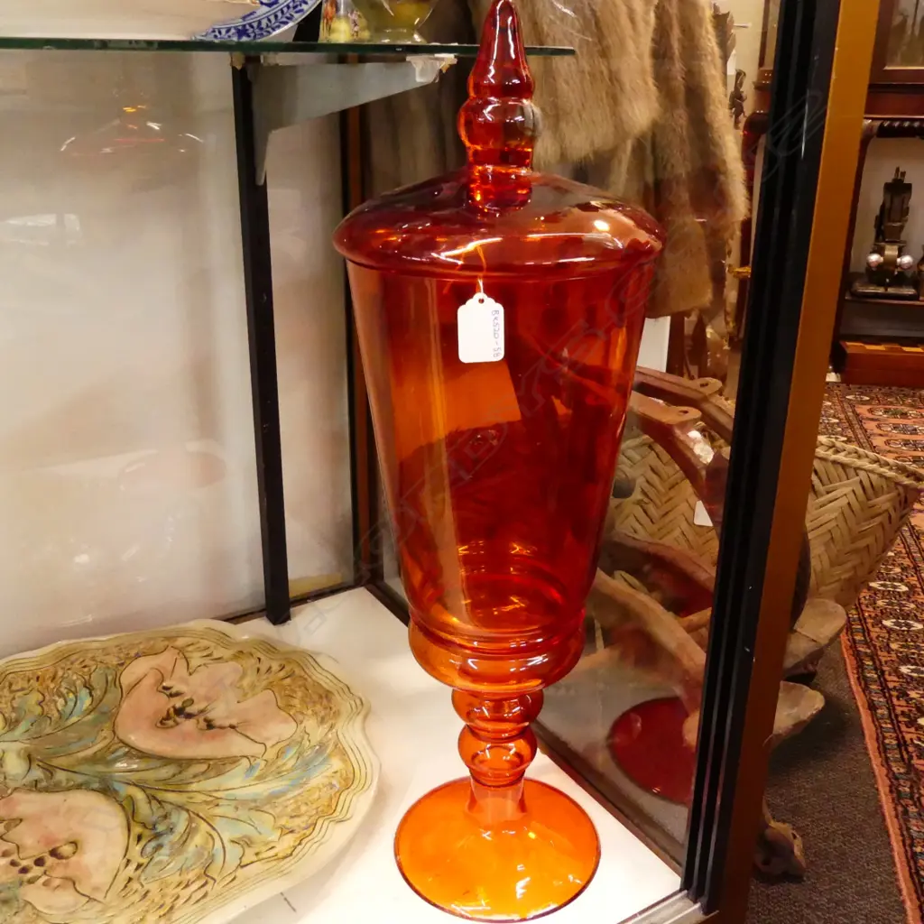 LG 1970'S ORANGE GLASS  LIDDED VASE Image 1++