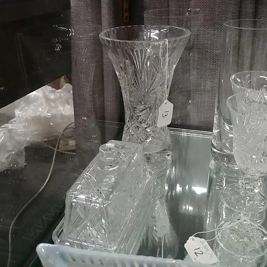 CUT CRYSTAL VASE & BUTTER DISH Image 1++