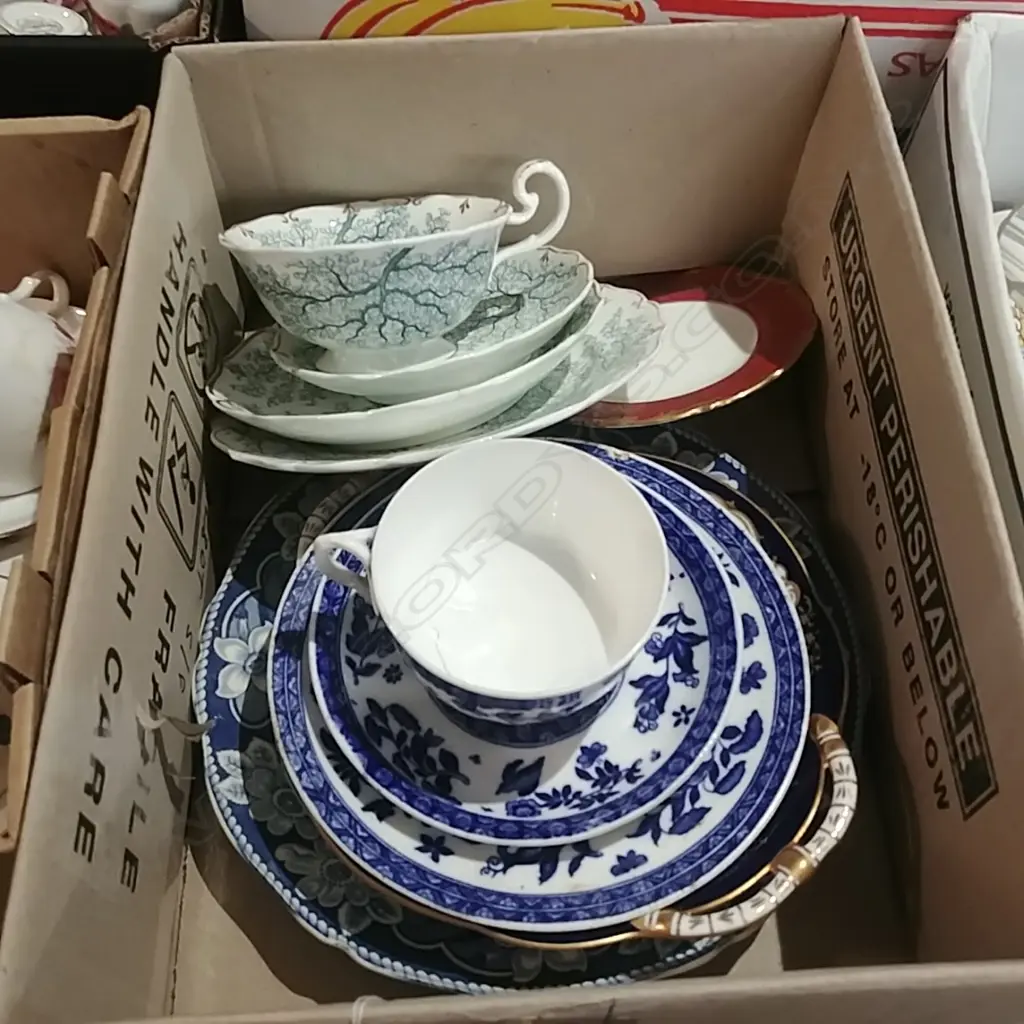 LOT ASST COALPORT C/SAUCERS ETC Image 1++