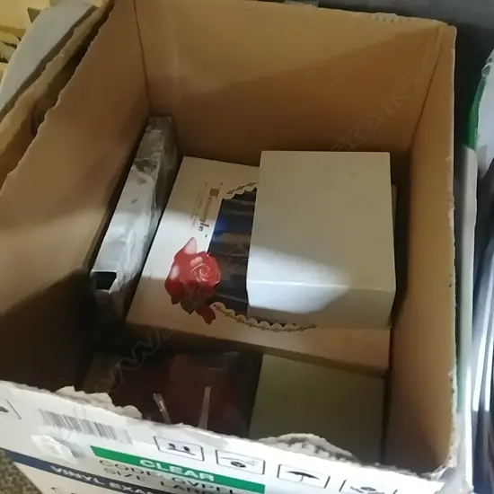 BOX EP CUTLERY ETC